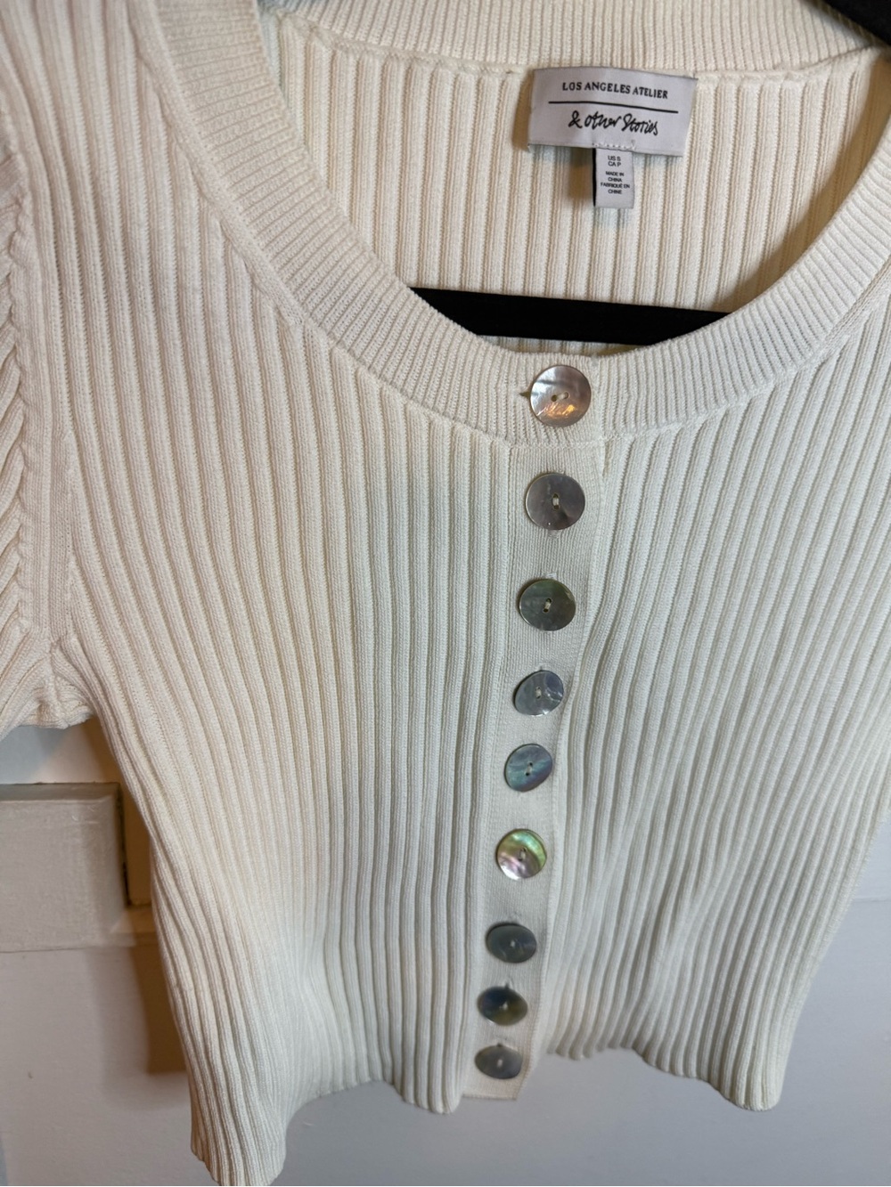& Other Stories Cream Cropped Ribbed Shell Button Cardigan - Picture 4 of 7